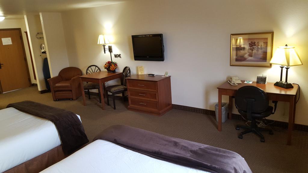 Expressway Suites Fargo Exteriör bild